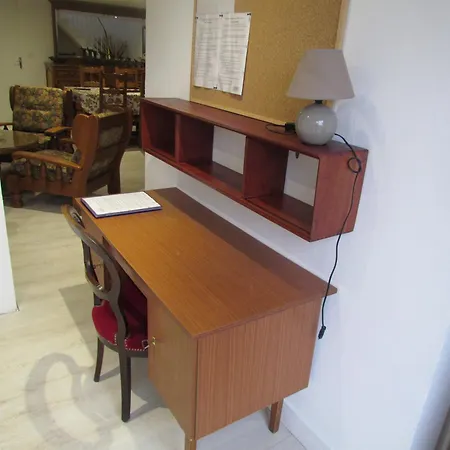 De La Claveille Apartment *