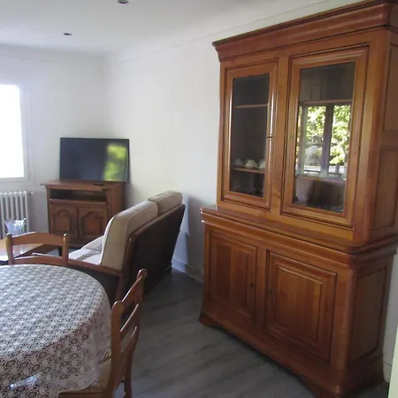 アパート De La Claveille *