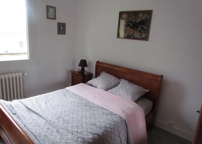 De La Claveille Apartment