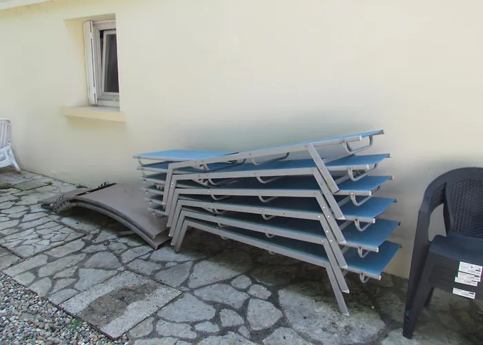 De La Claveille Apartment